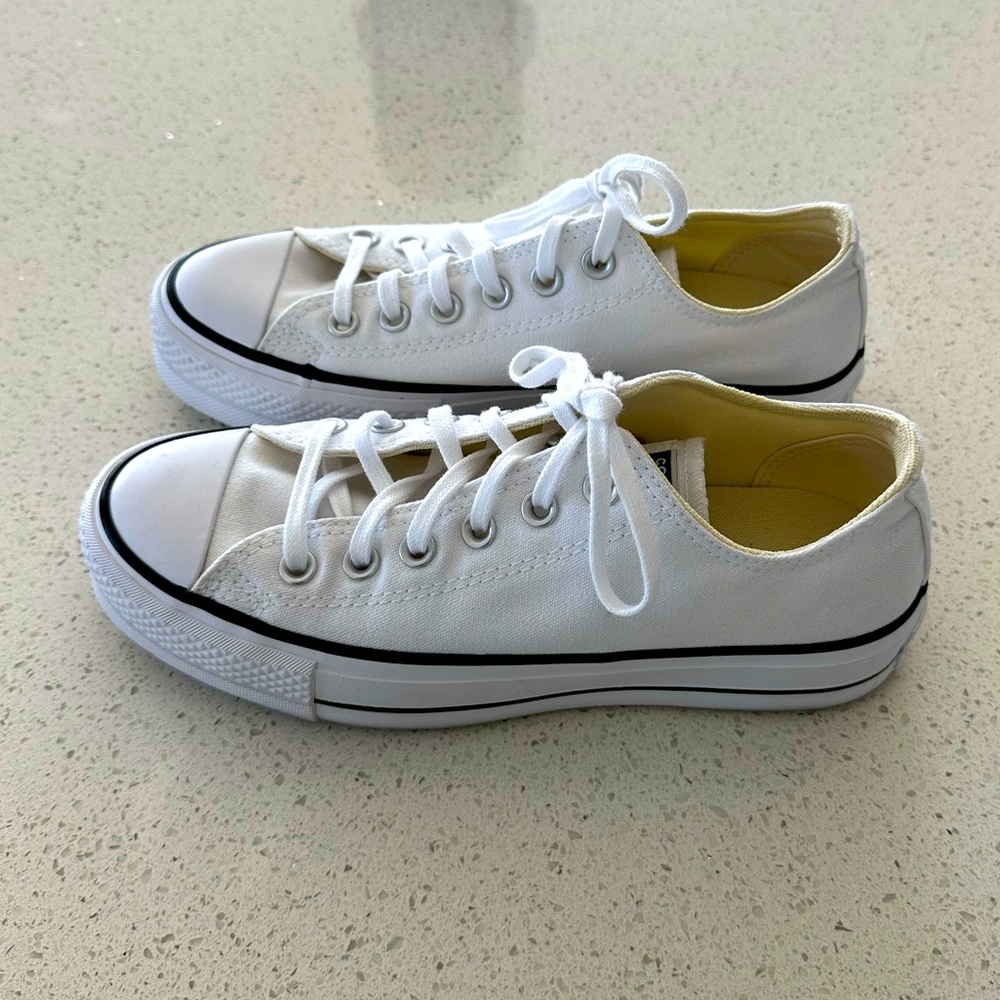 CONVERSE CHUCK TAYLOR ALL STAR LIFT SNEAKER